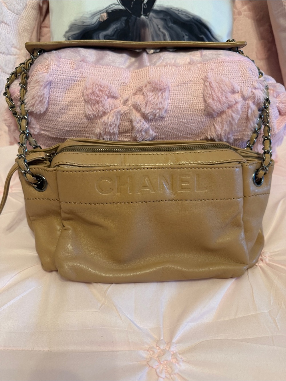 CHANEL Camel Leather Shoulder Bag with Chain Strap
